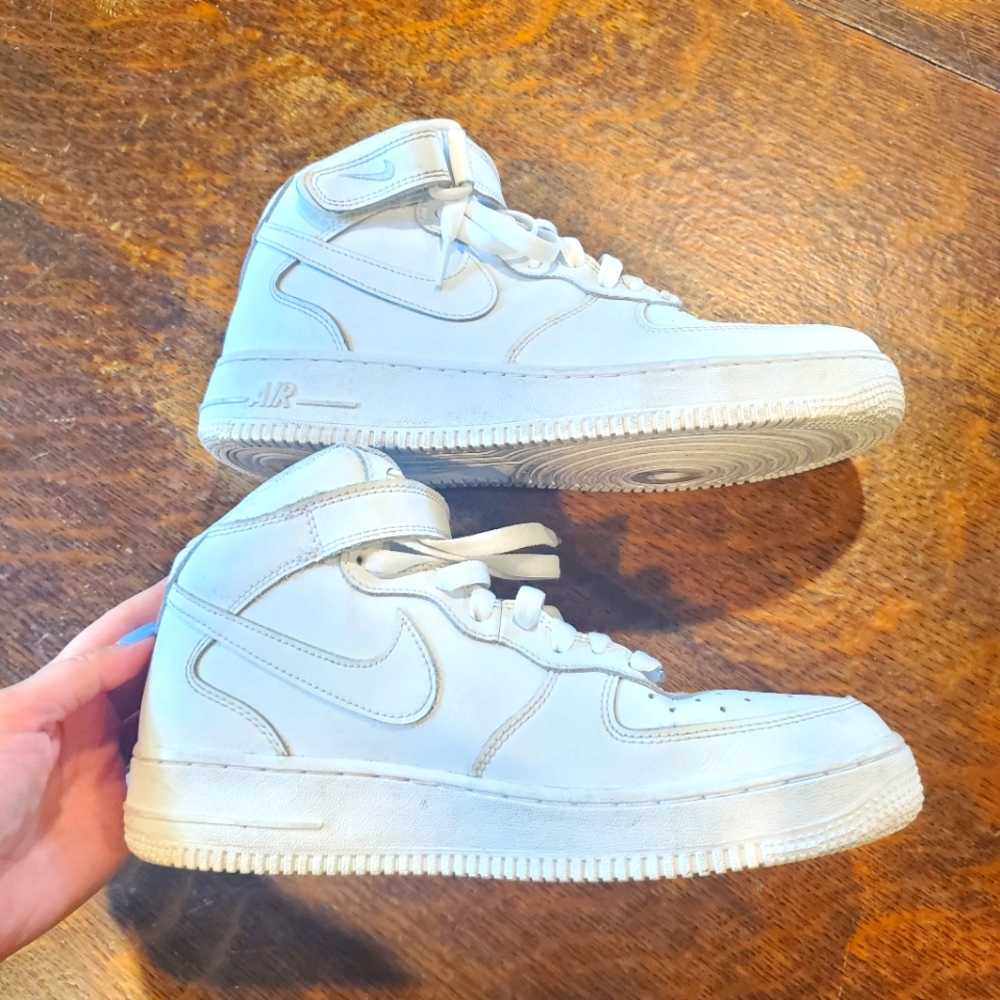 Nike Air Force 1s High Boys 7, women's 8/8.5